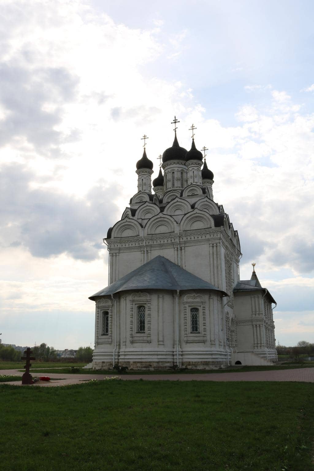 Monument to Nicholas II