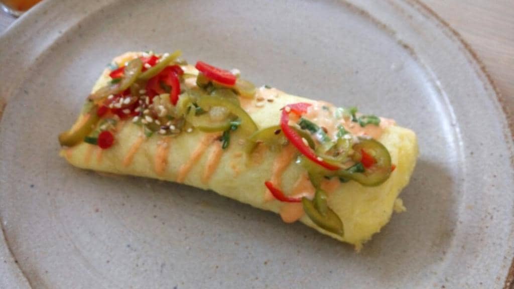 Lively, Light-Filled Atmosphere