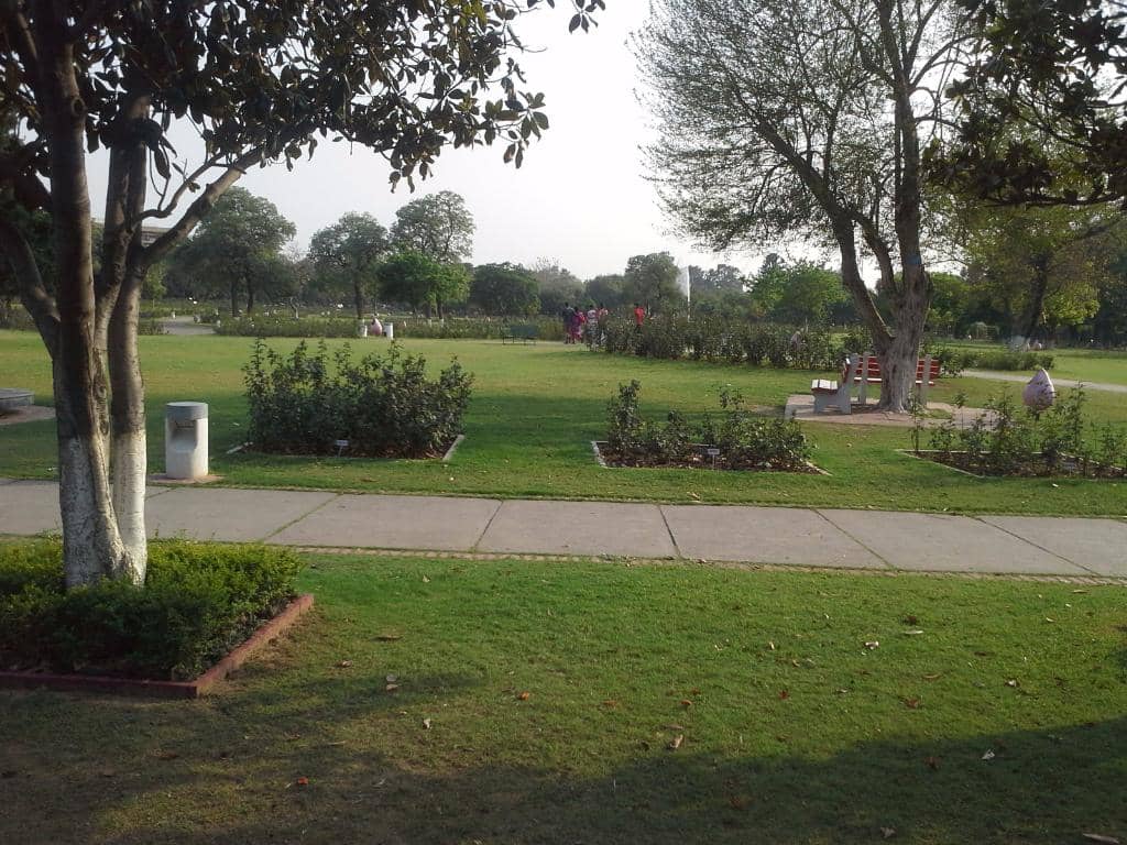 Peaceful Strolls & Fountains