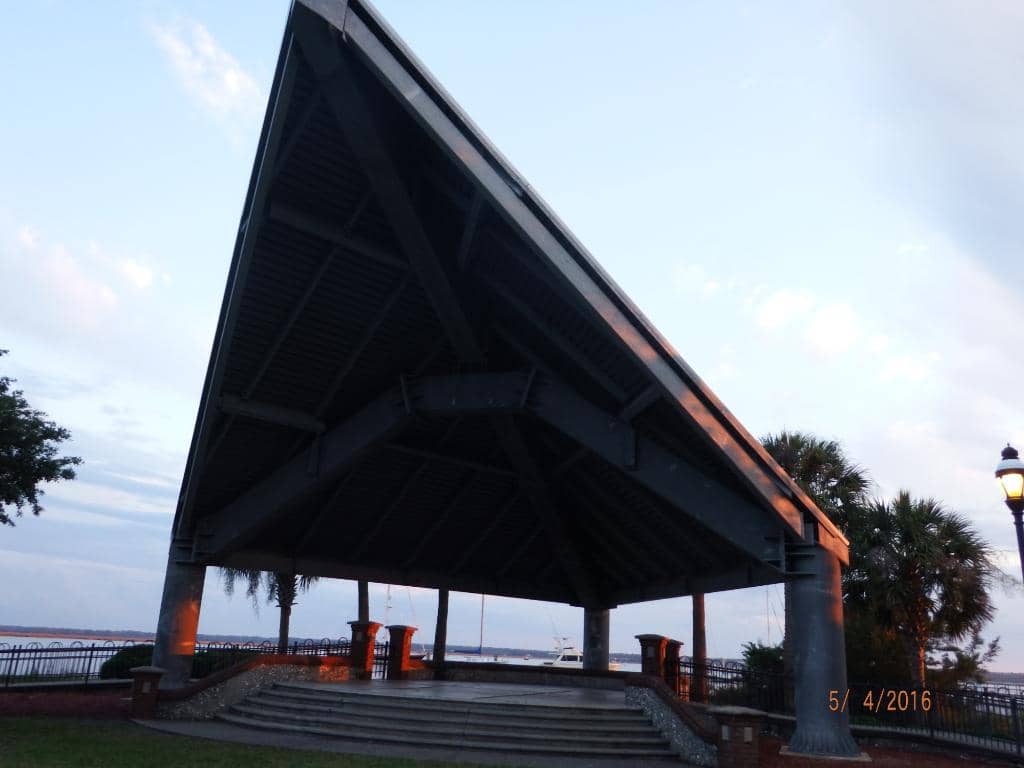 Amphitheater & Green Spaces