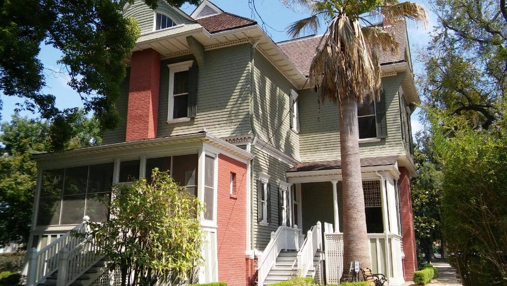 Engaging Guided Tours