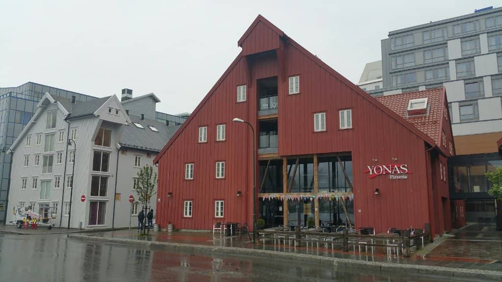 Vegetarian & Local Ingredients