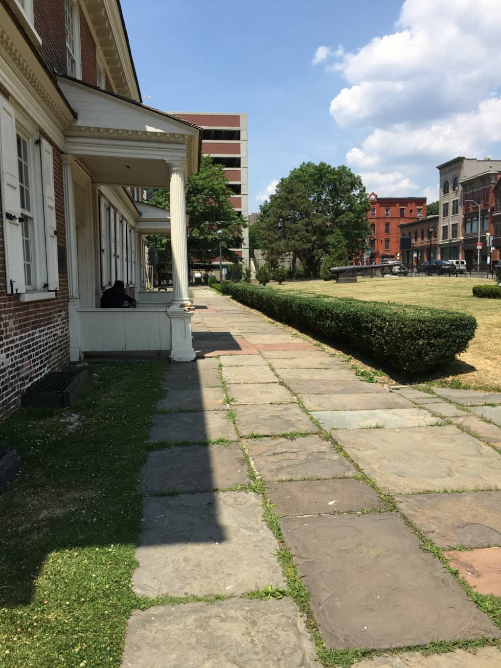 Multi-faceted Narratives