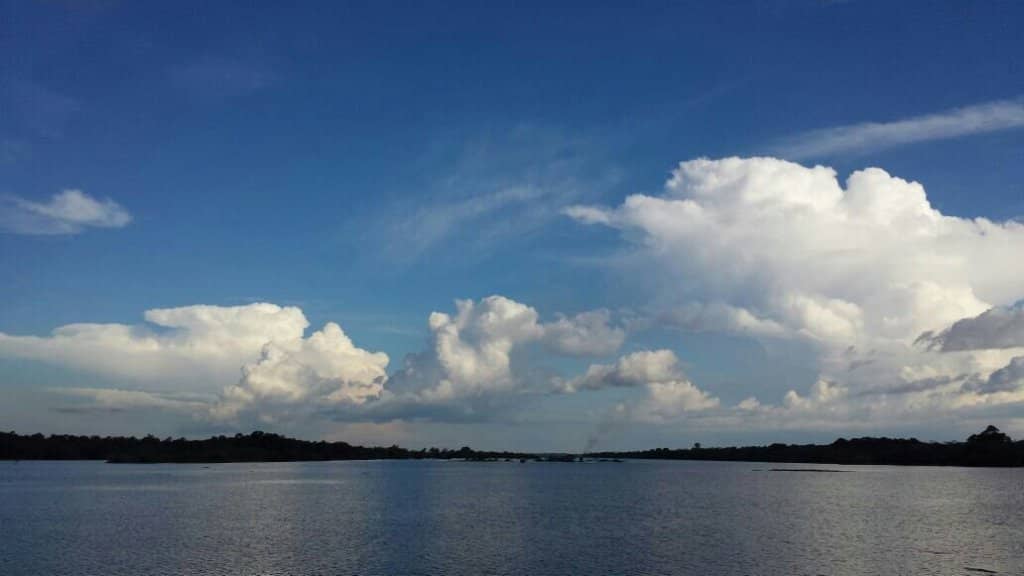 Expansive River Sands