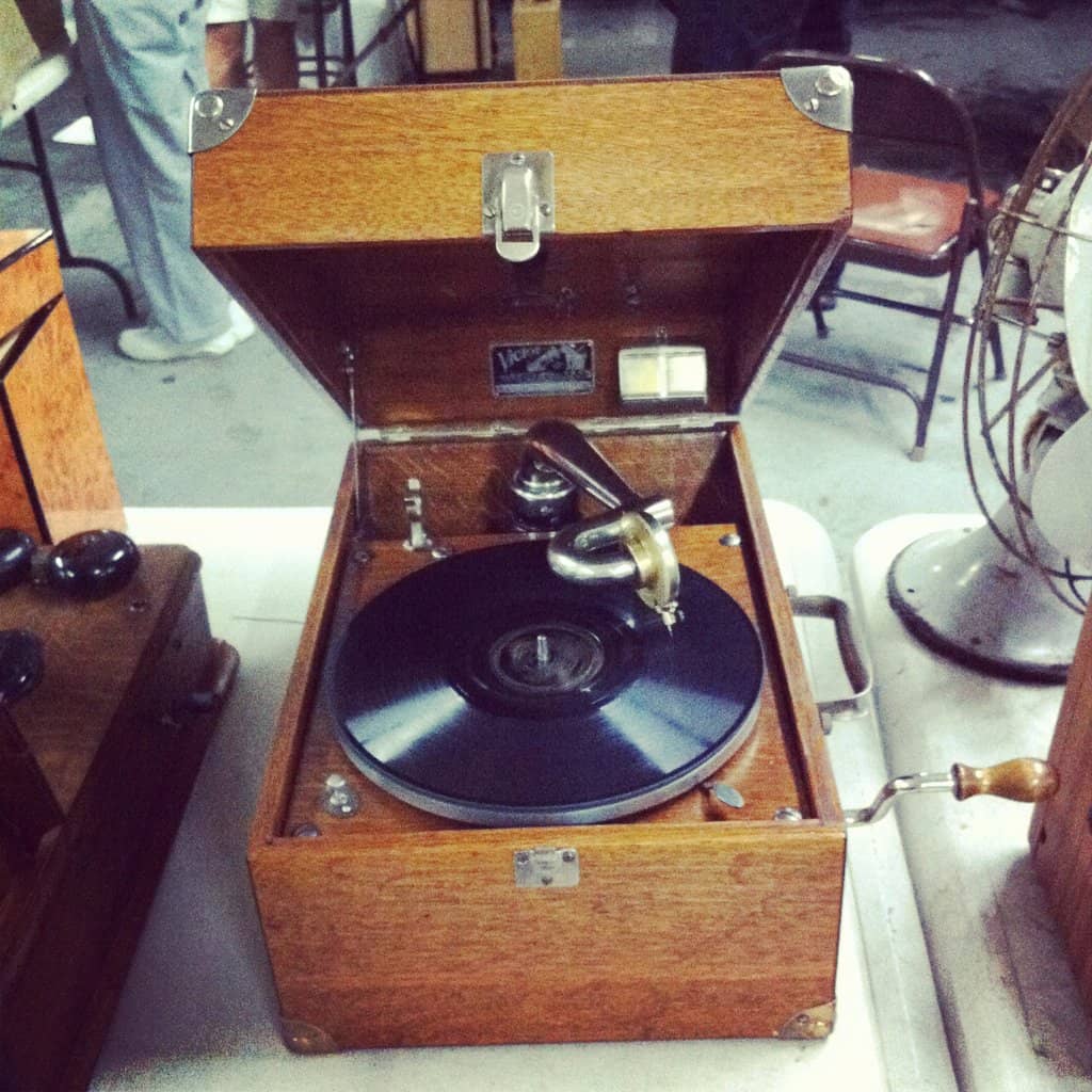 Antique & Collectible Finds