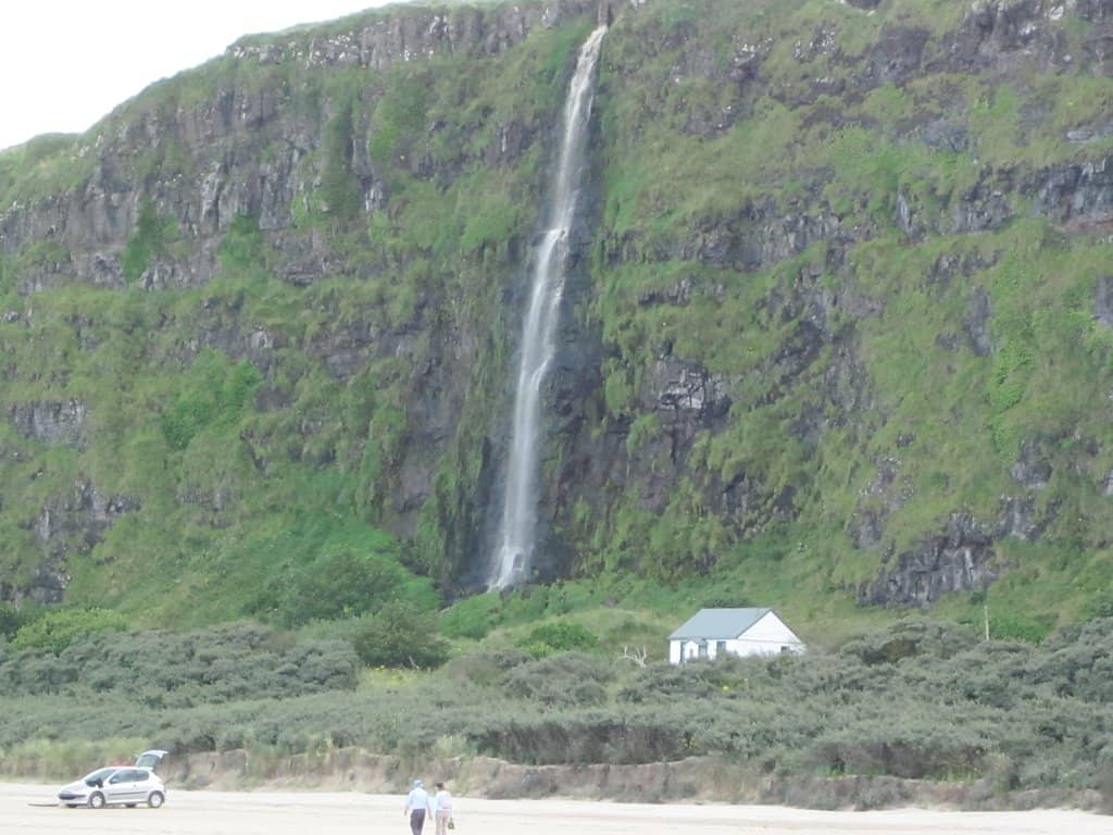 Dramatic Cliff Backdrops