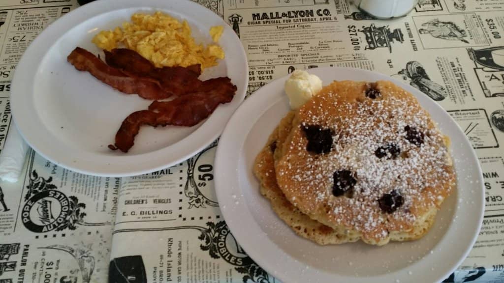 Affordable Classic American Breakfast