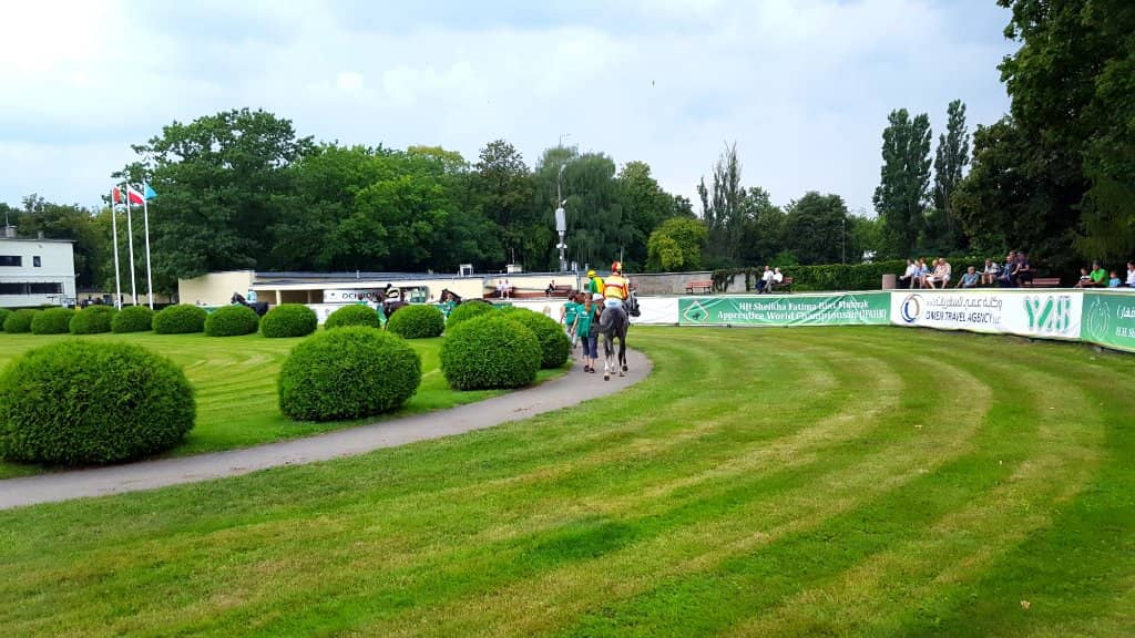 Beer Gardens & Food Stalls