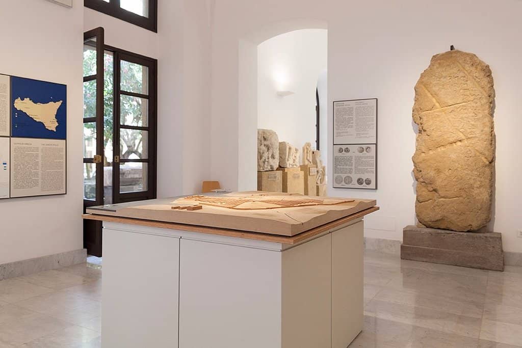 Phoenician Artifacts