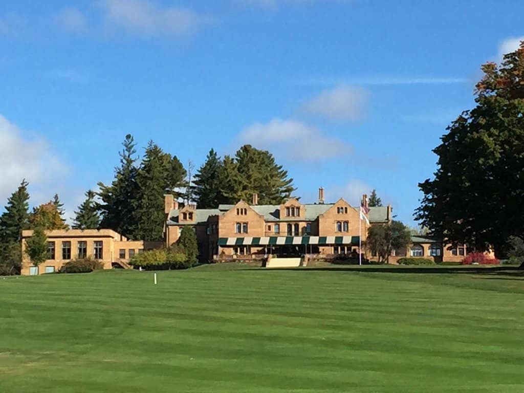 Beautifully Styled Golf Course