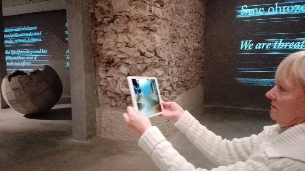 Interactive Educational Guides