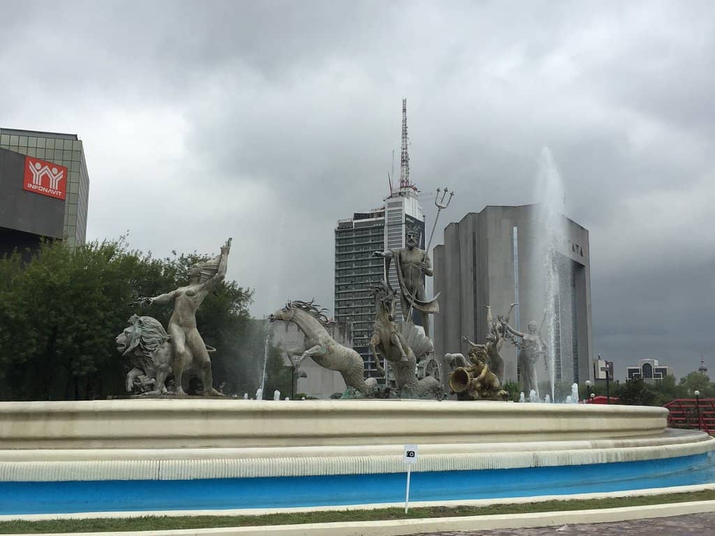 Macroplaza Views