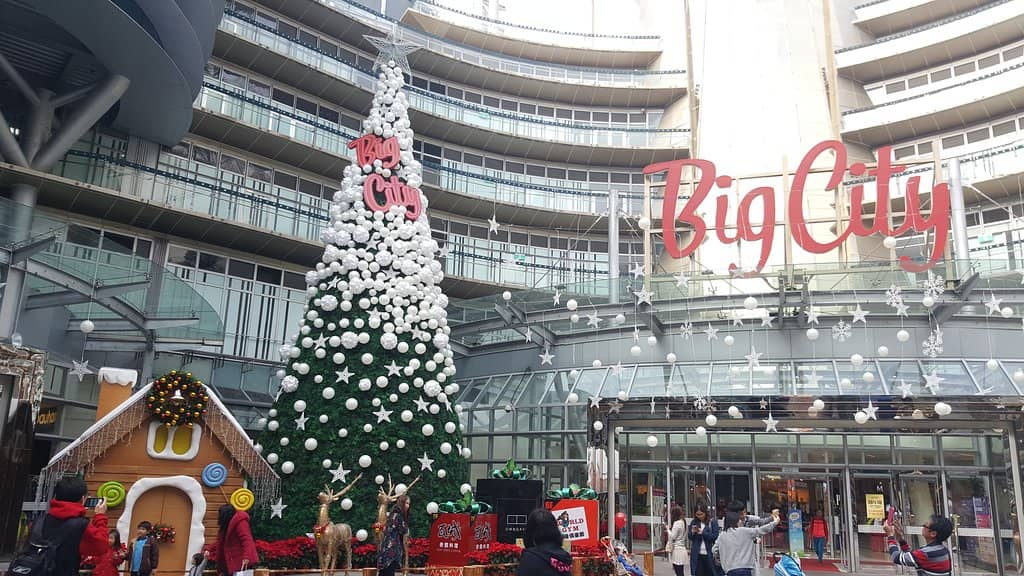 Diverse Dining Options