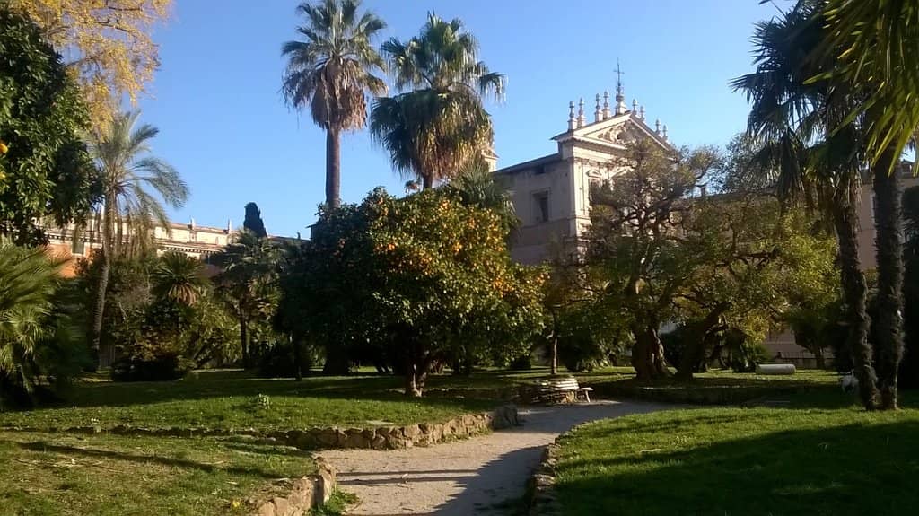 Panoramic Valley Views