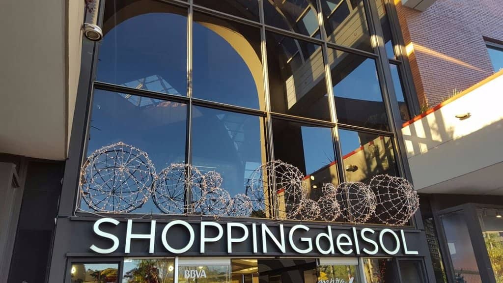 Fashion and Lifestyle Stores