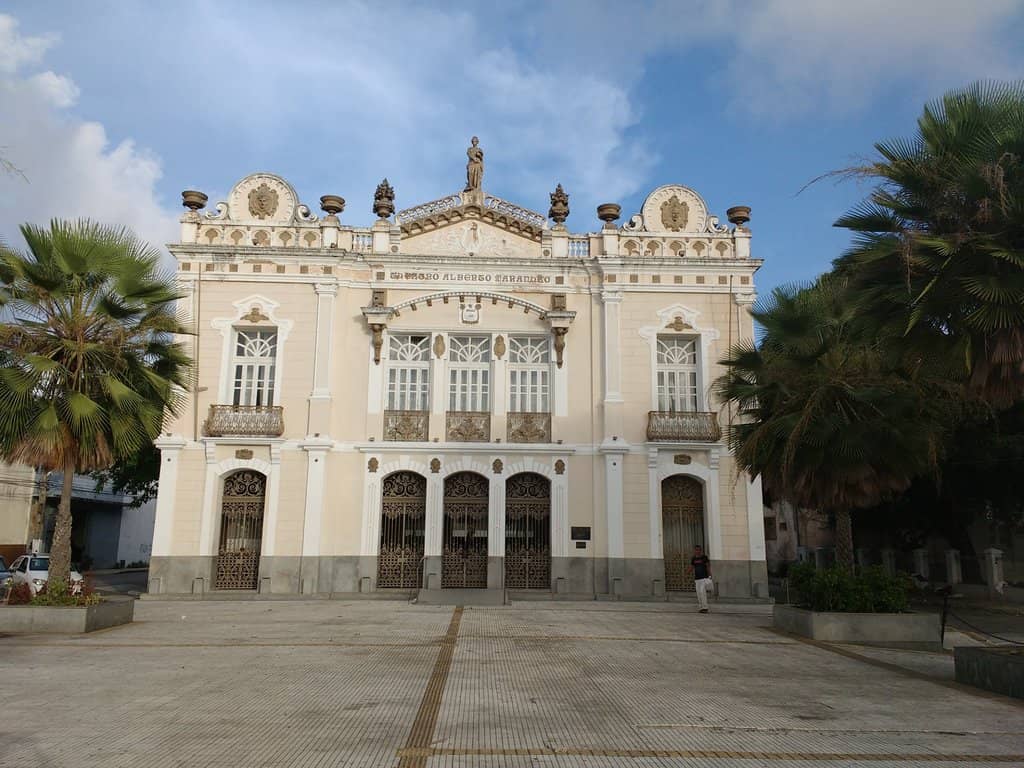 Intimate Performances