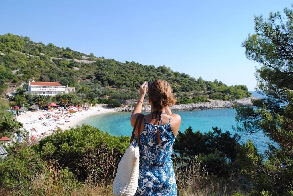 Secluded Cove Ambiance