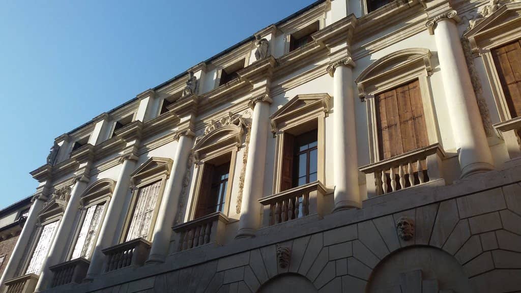 Palazzo Barbaran da Porto Facade