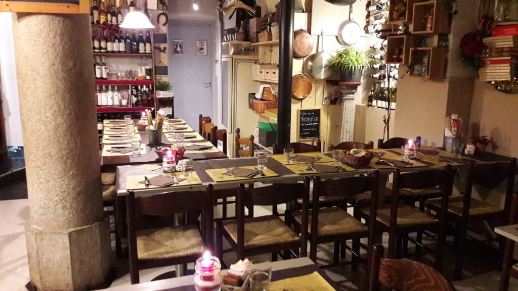 Cozy Osteria Atmosphere