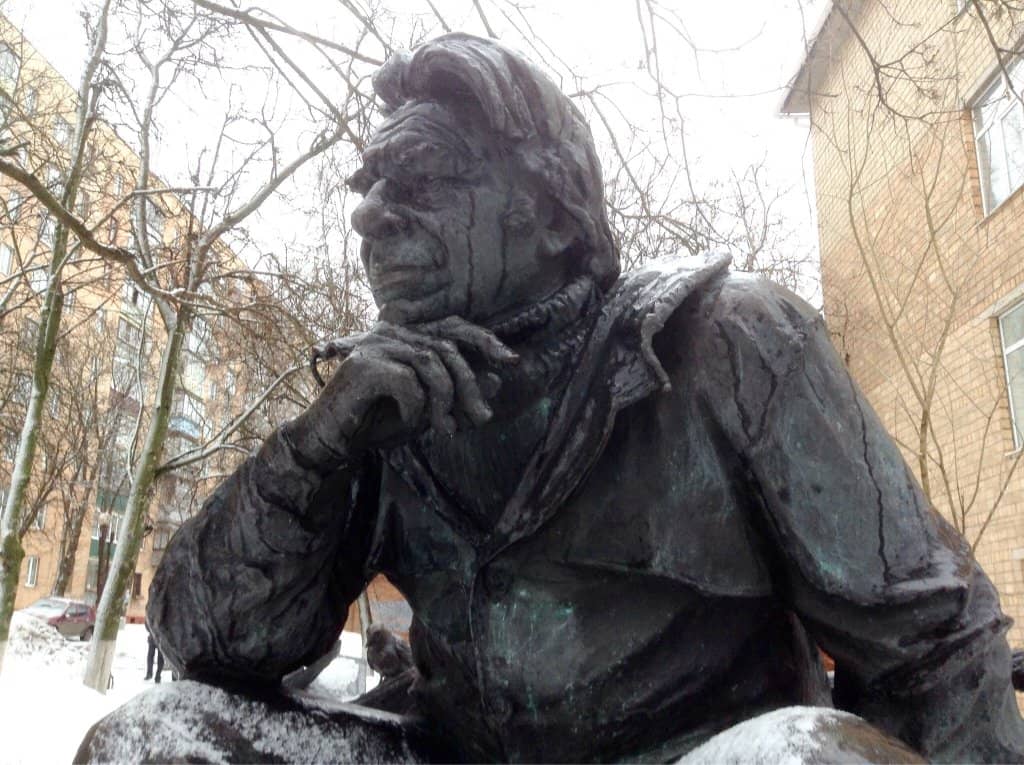 Shaded Alley Benches