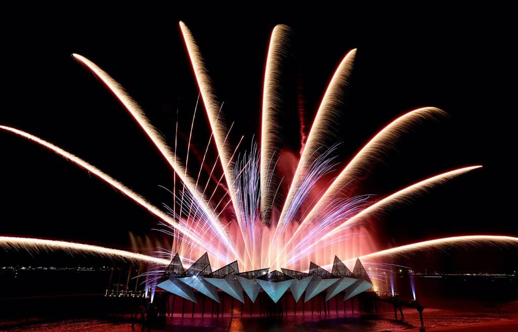 Water Fountain Spectacle