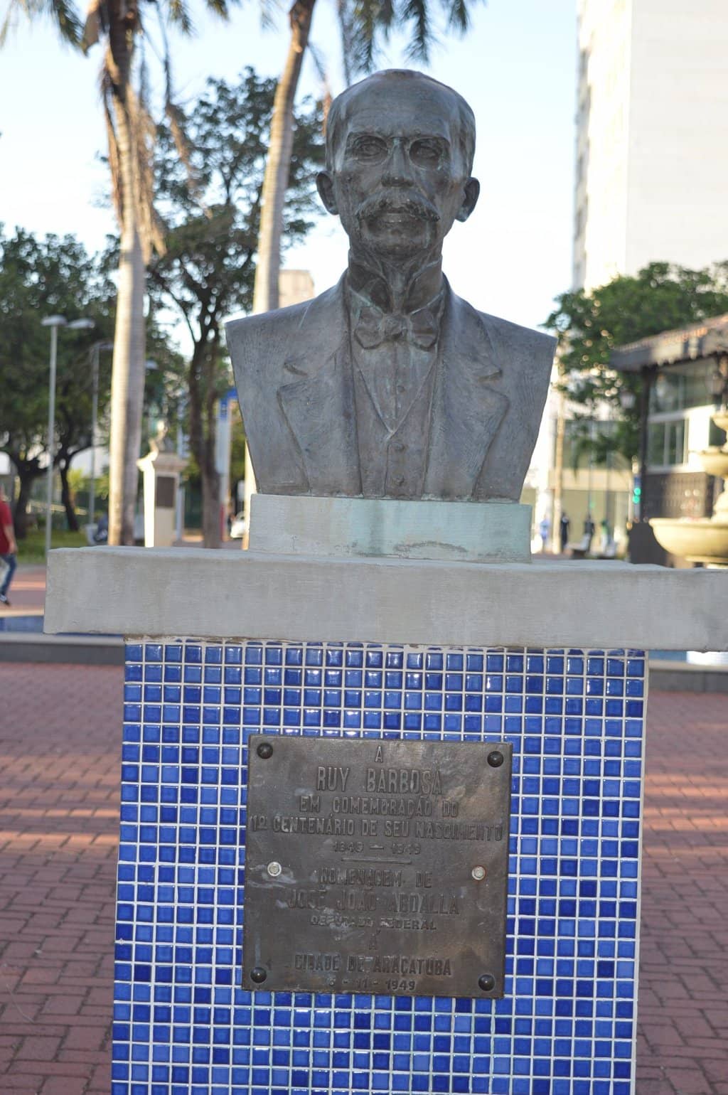 Shopping & Local Finds