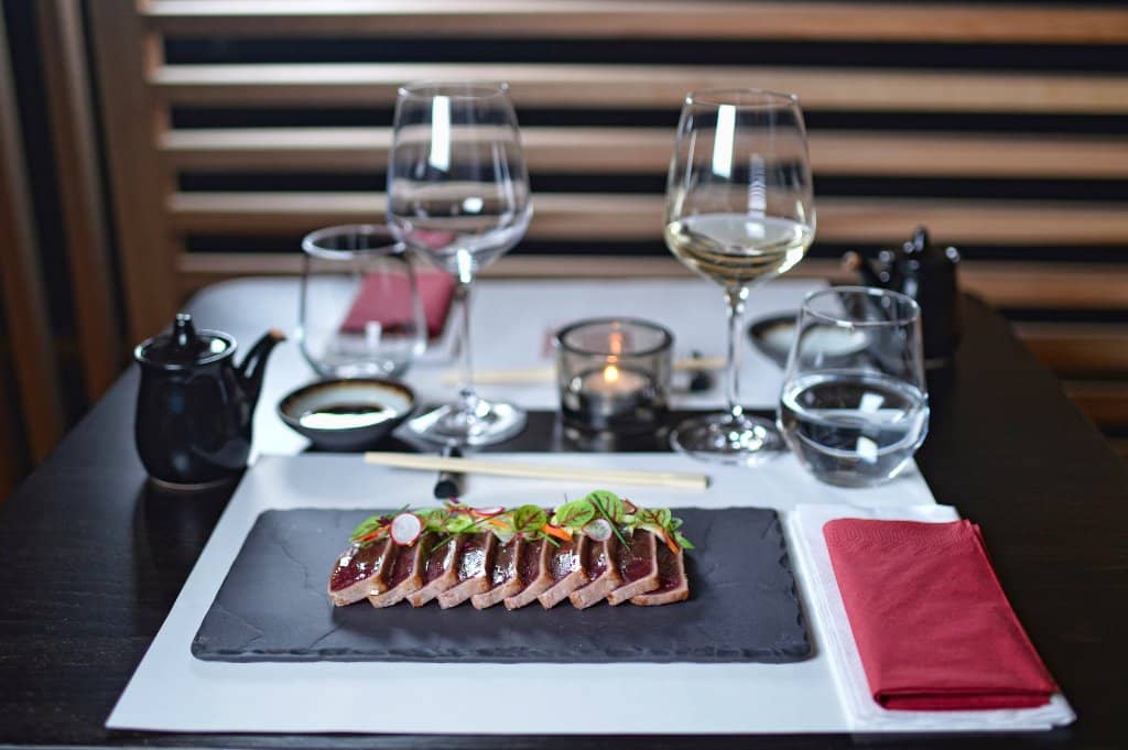 Elegant Seaside Dining Experience