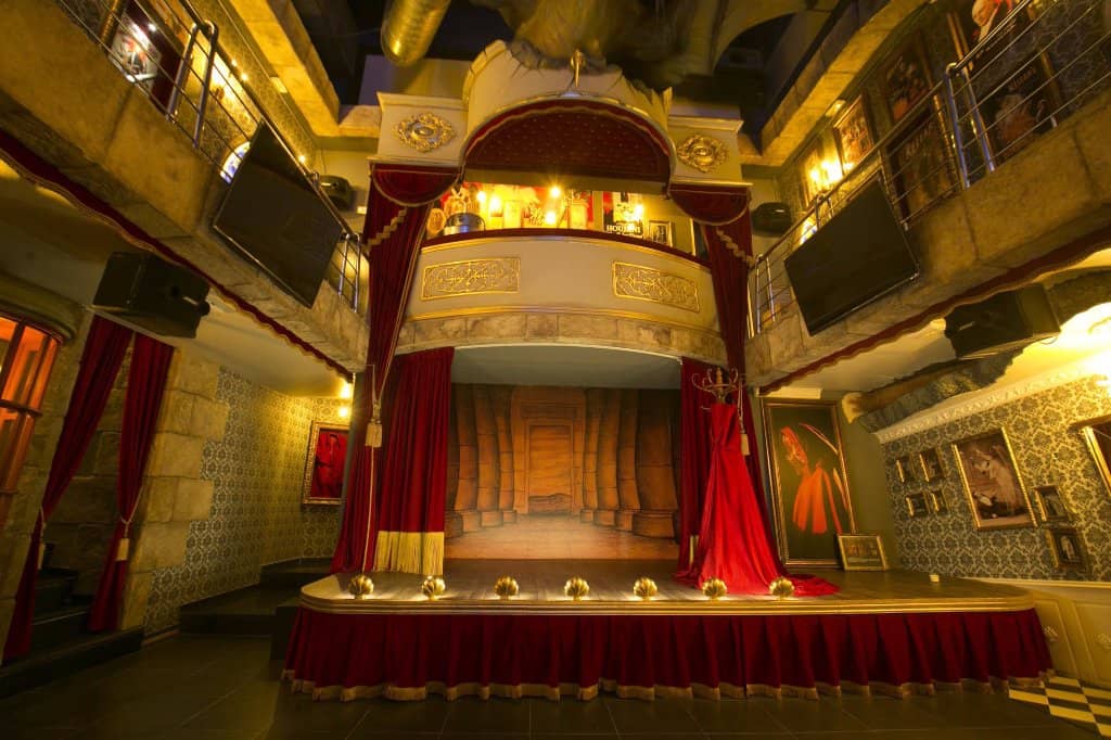 History of Illusionism