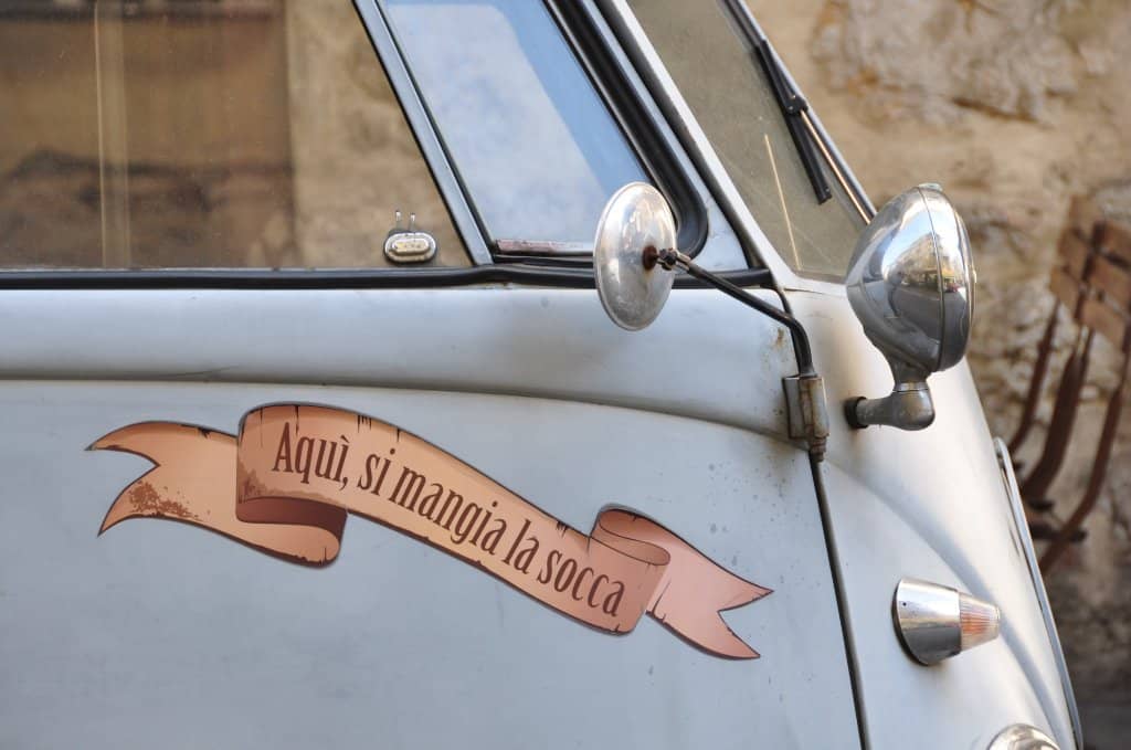 Sunny Terrace Ambiance