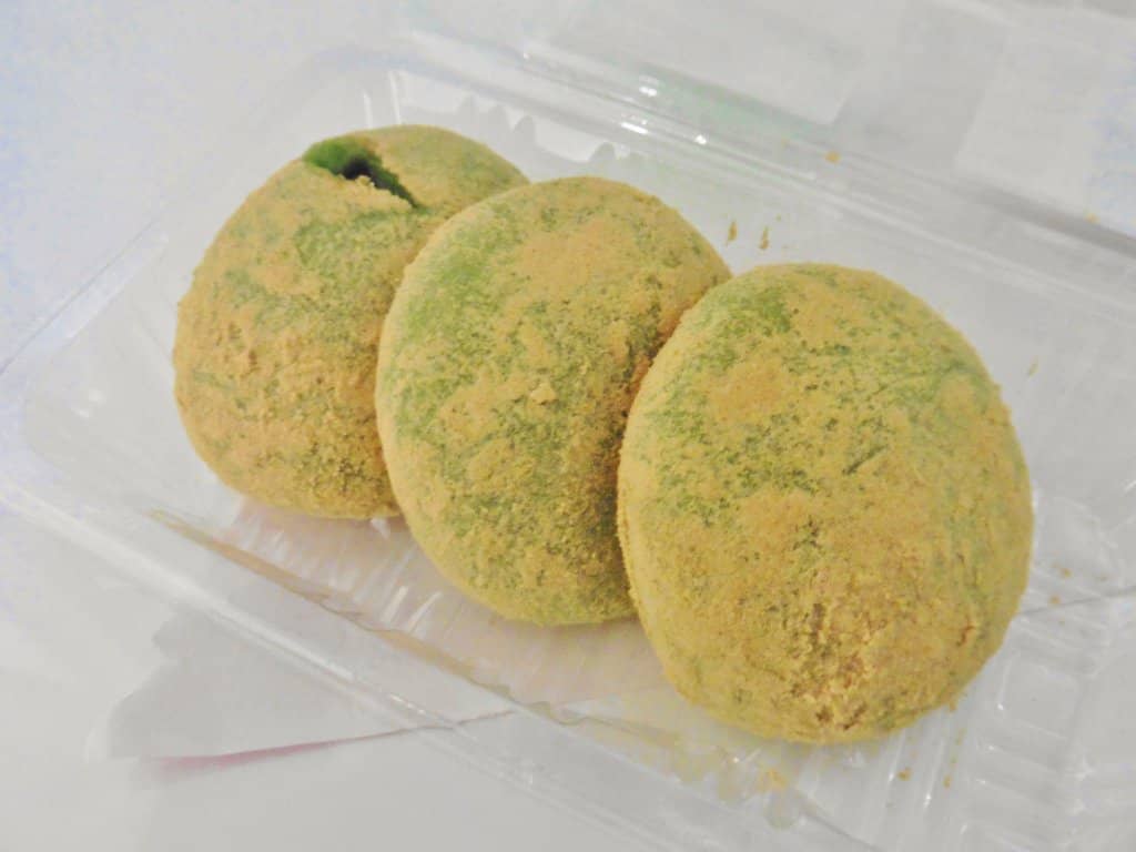 Yomogi Mochi