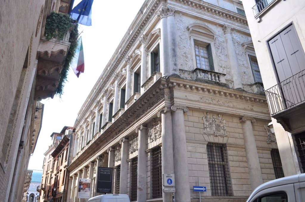 Palazzo Barbaran da Porto Facade