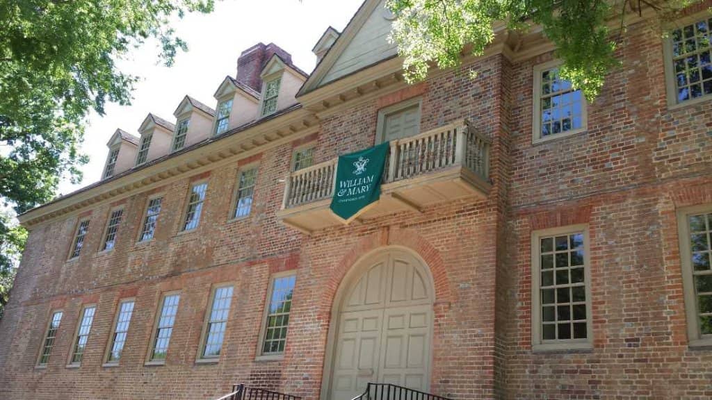 Senior Bell Ringing Tradition