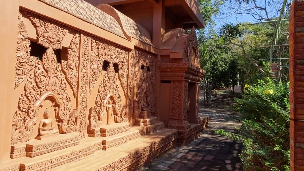 Khmer & Lopburi Architecture