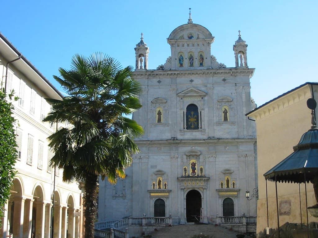 Vertical photo