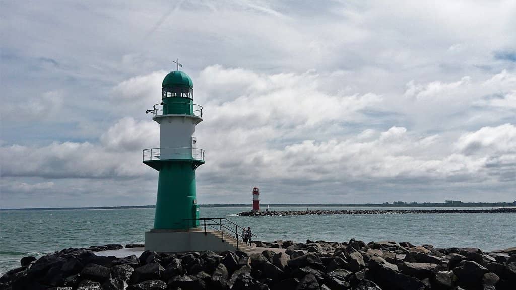 Iconic Lighthouse & Teepott