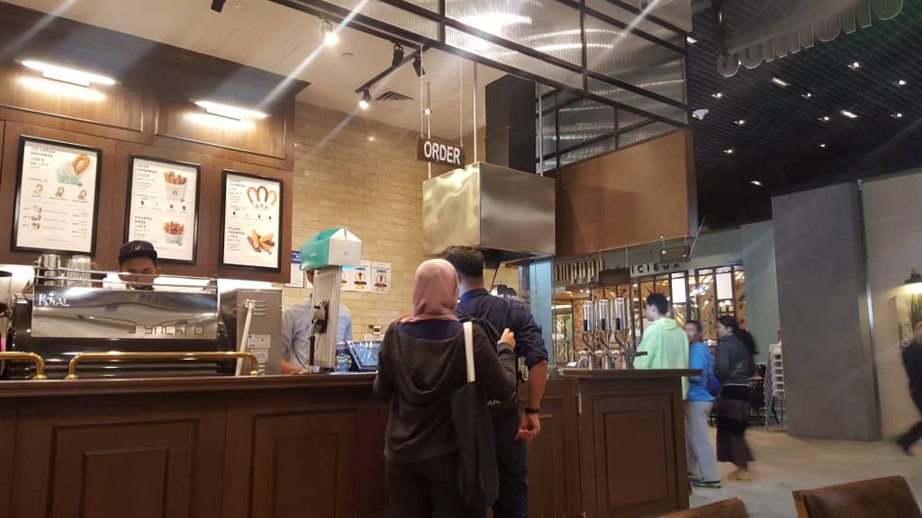 Skytropolis Indoor Theme Park