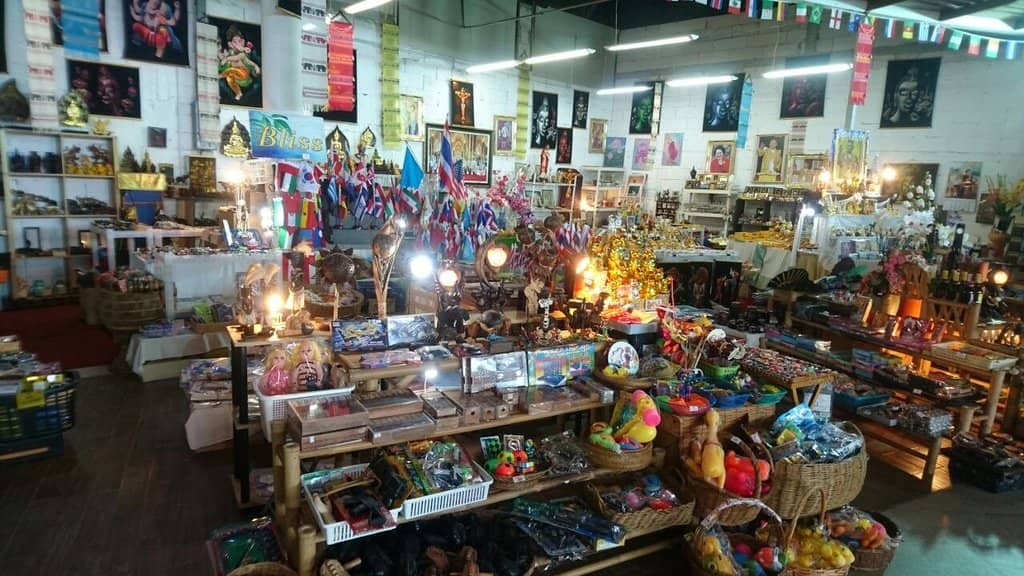 SEVENTEEN Pop-Up Store