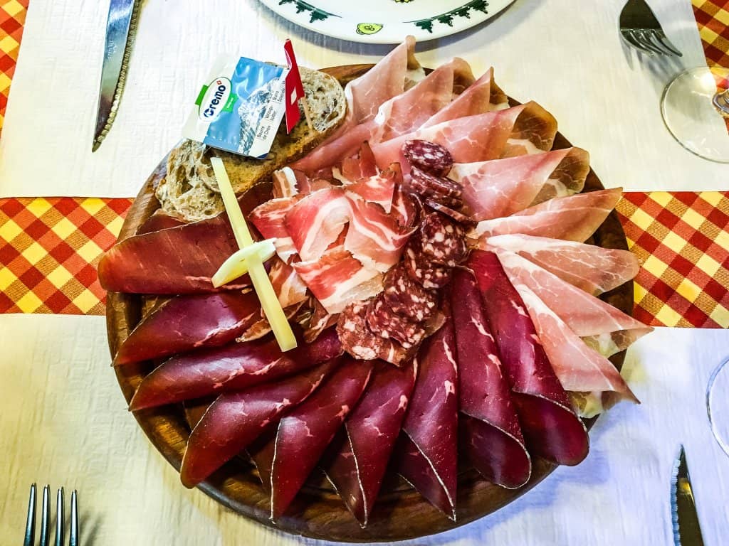 Cozy, Rustic Chalet Ambiance