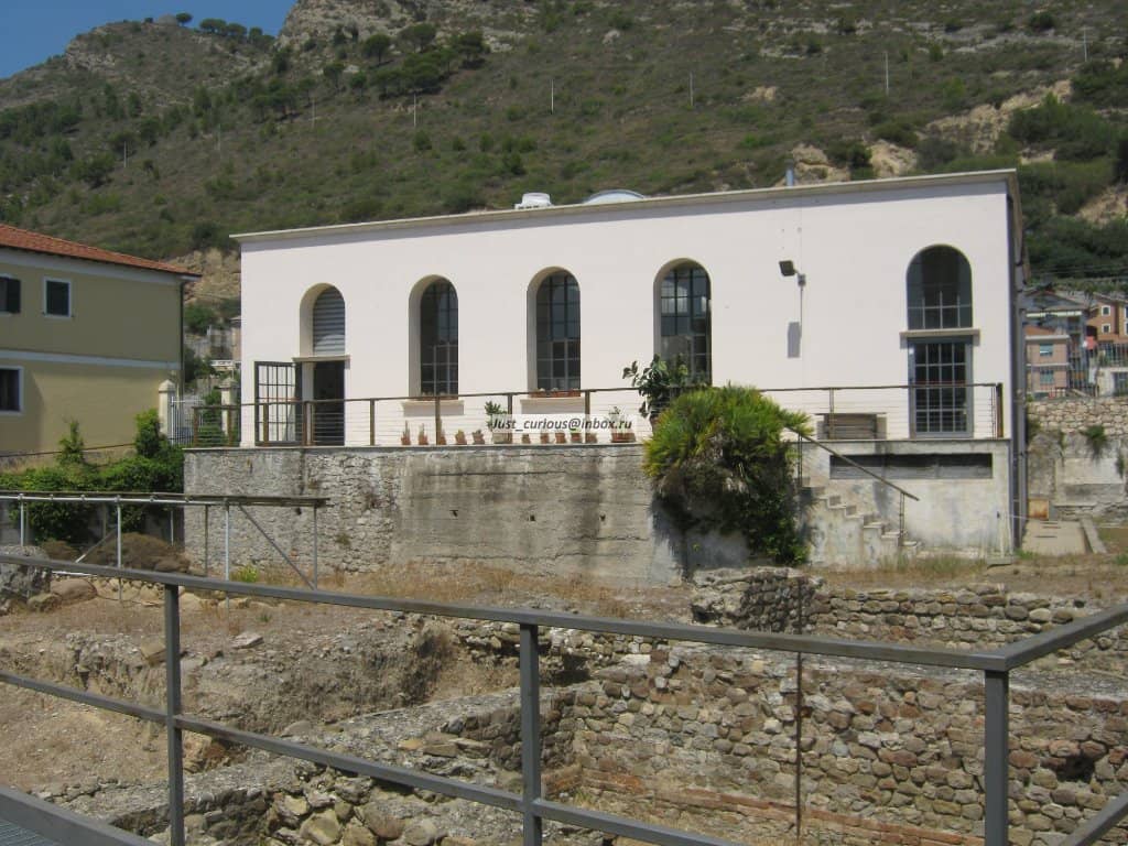 Informative Displays