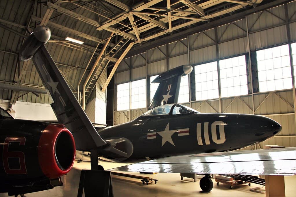 Shenyang J-8B Display