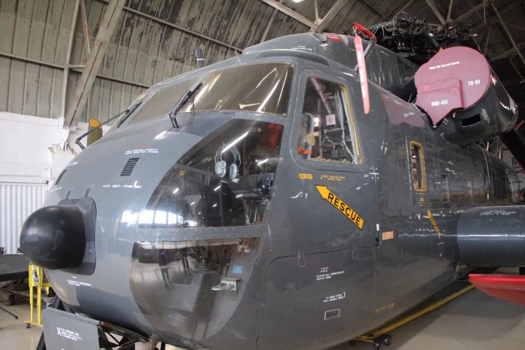 Walk-In Cockpits & Planes