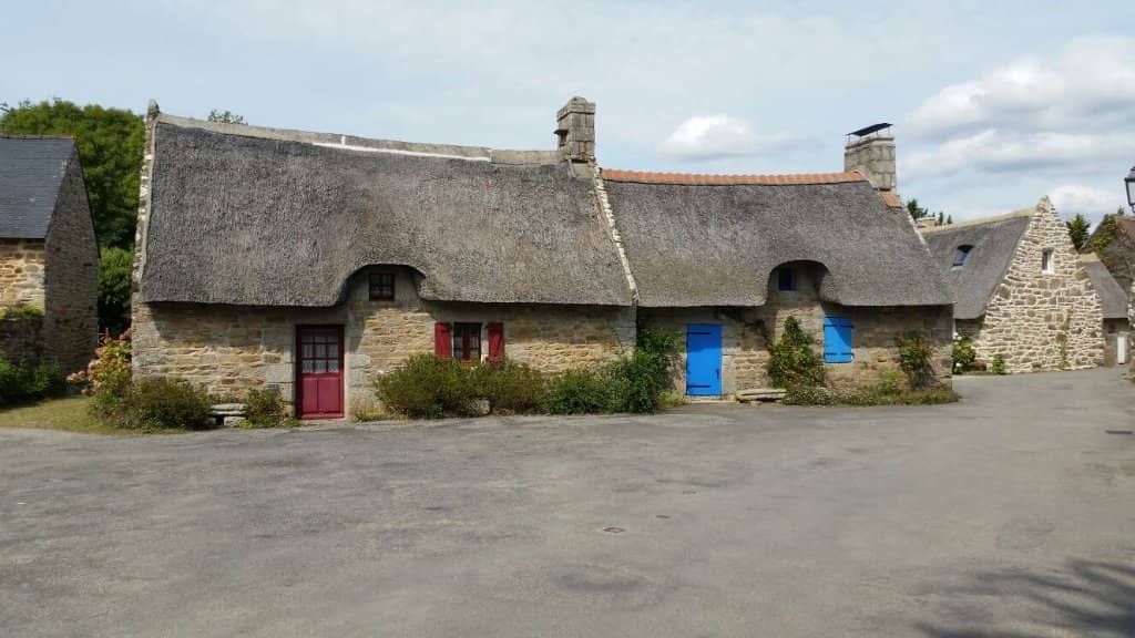 Kerascoët & Kercanic Charm