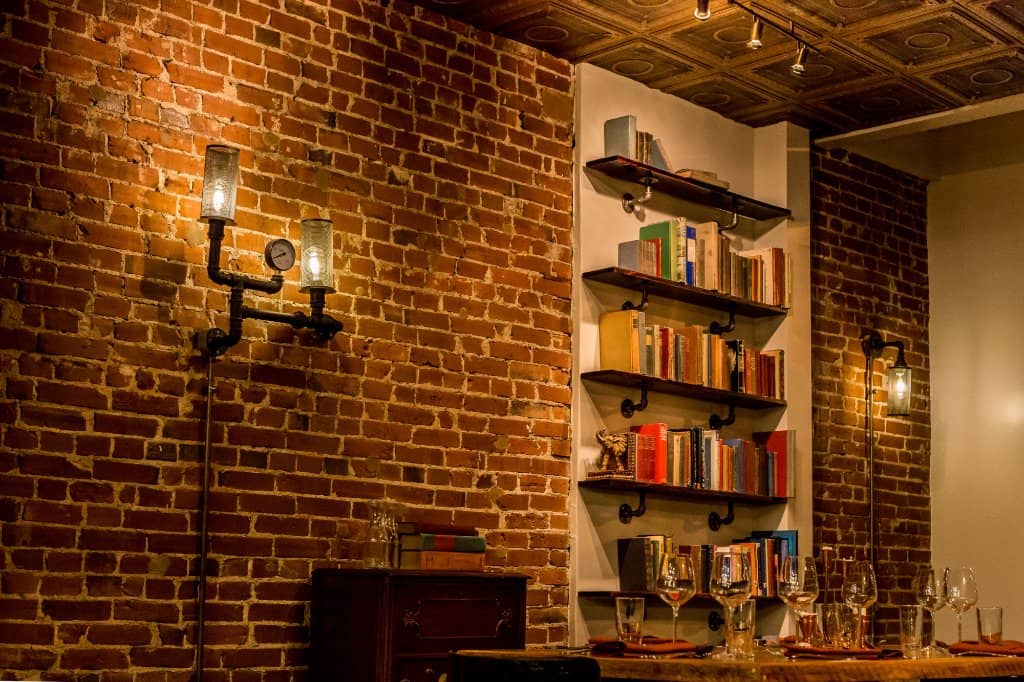 Stylish Atmosphere & Easy Hospitality