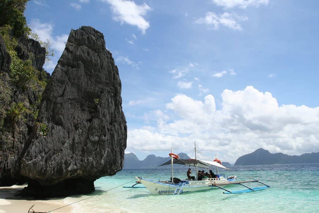Limestone Cliff Kayaking