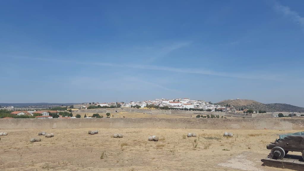 Star-Shaped Architecture