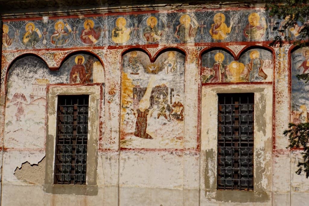 First Romanian School