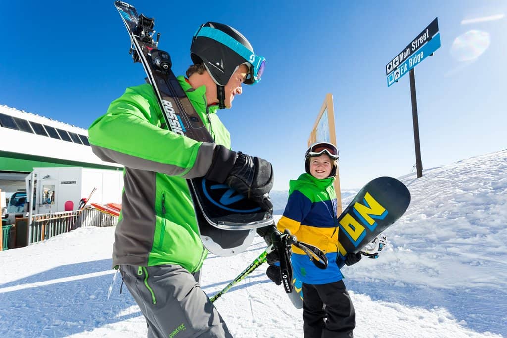 Sunset Social at Needles Lodge