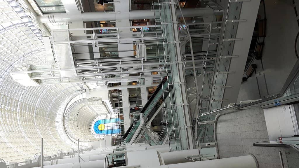 Convenient Dining Options