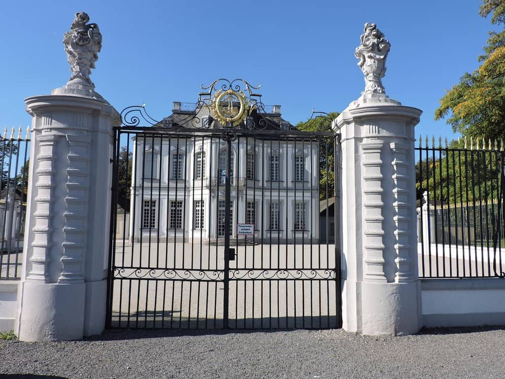 Chinese Lacquer Cabinet