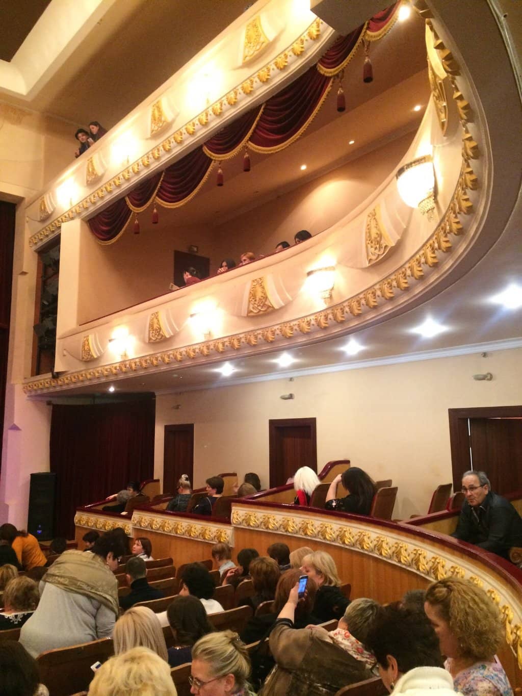 Intimate & Cozy Atmosphere